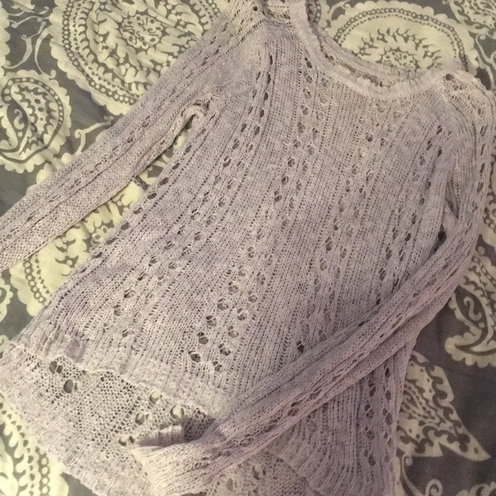 ❌SOLD❌ LIKE NEW LIGHT KNIT SWEATER